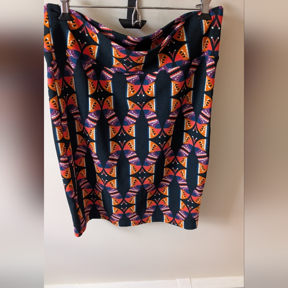 LulaRoe Cassie Pencil Skirt With Butterfly Pattern. Size XL - Picture 2 of 8